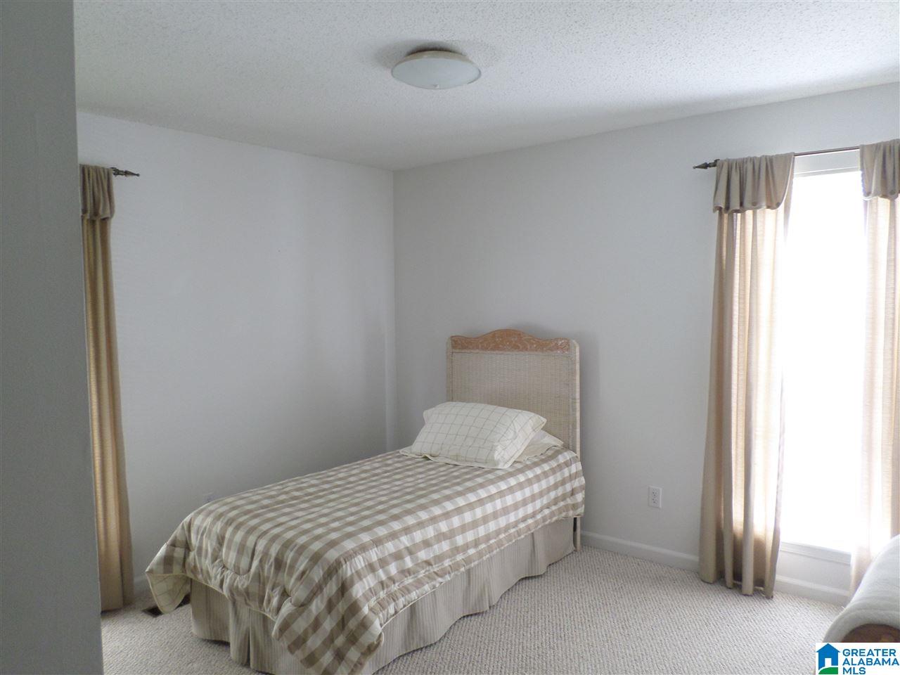 1527 Tropical Lane Alabaster, AL 35007 - Photo 14 of 24