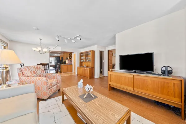 $925,000 | 469-471 Washington Street, Braintree, MA 02184