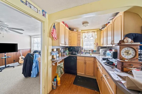 $925,000 | 469-471 Washington Street, Braintree, MA 02184