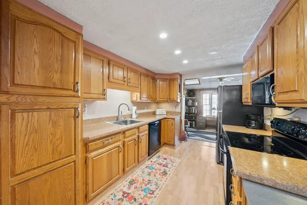 $925,000 | 469-471 Washington Street, Braintree, MA 02184