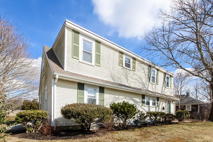 32 Seabrook Road Hyannis, MA 02601 - Photo 2 of 21 a front view of a house with garden