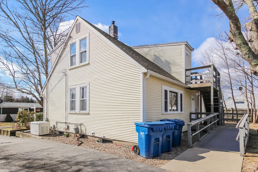 32 Seabrook Road Hyannis, MA 02601 - Photo 7 of 21 a view of a house with a yard