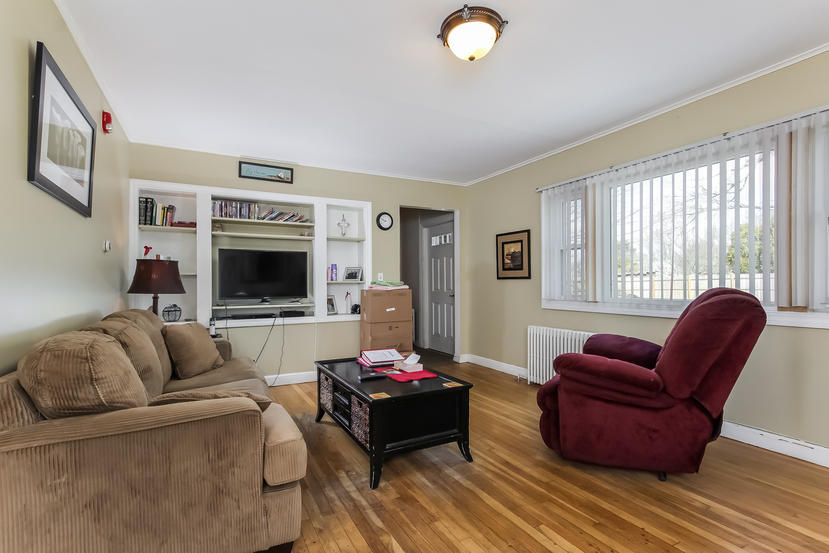32 Seabrook Road Hyannis, MA 02601 - Photo 10 of 21 a living room with furniture and a flat screen tv