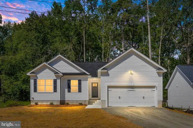 $334,900 | 177 Woodmount Drive, Colonial Beach, VA 22443