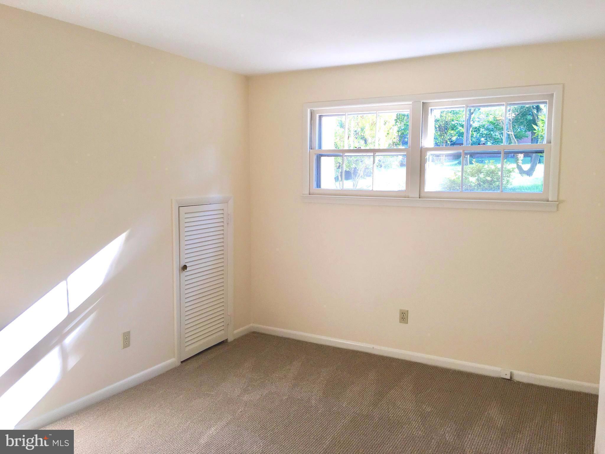 1003 Dead Run Drive McLean, VA 22101 - Photo 22 of 26 Den/Office