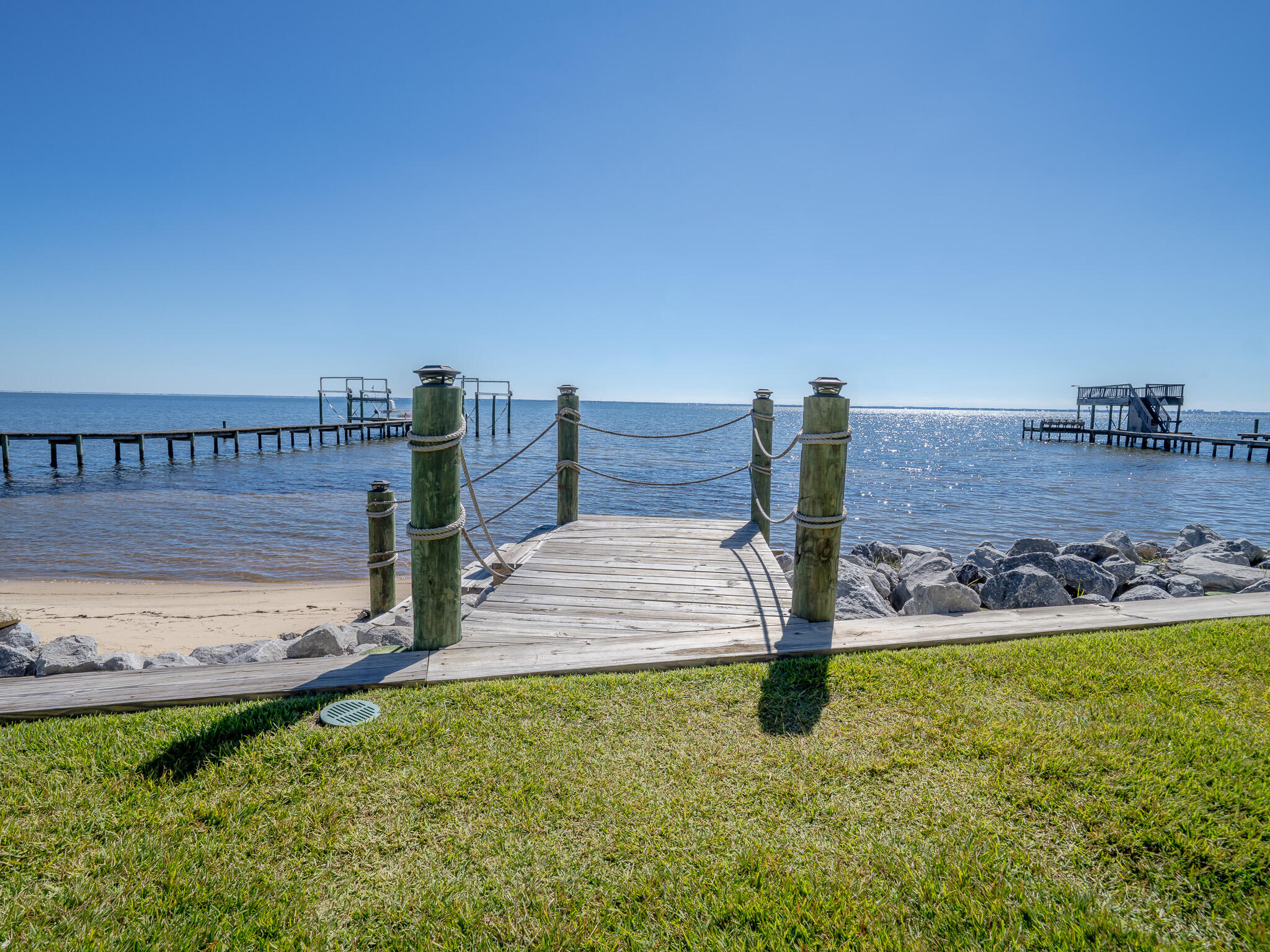 68 Dolphin Place Freeport, FL 32439 - Photo 114 of 118 LVH_2025-22