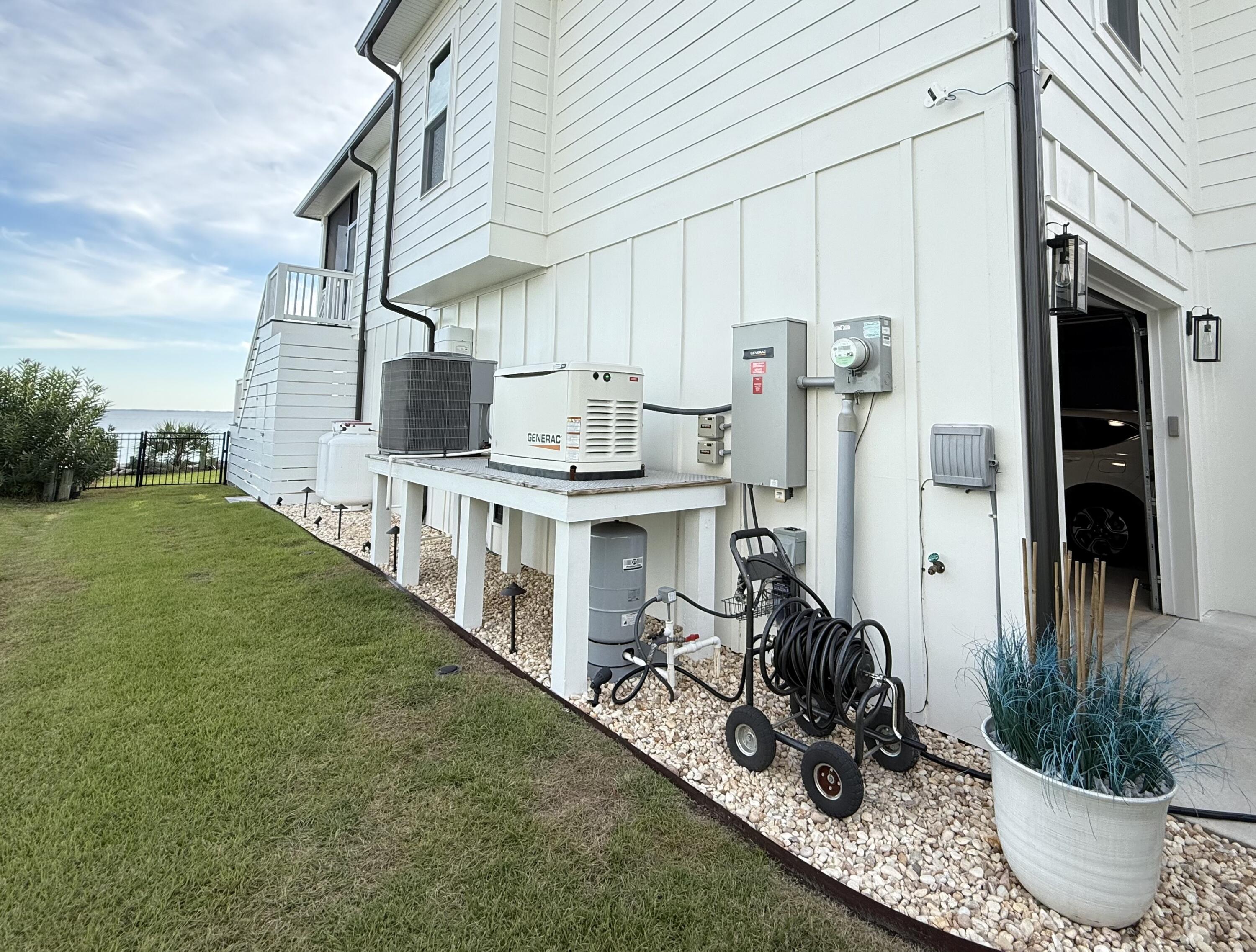 68 Dolphin Place Freeport, FL 32439 - Photo 115 of 118 East Side