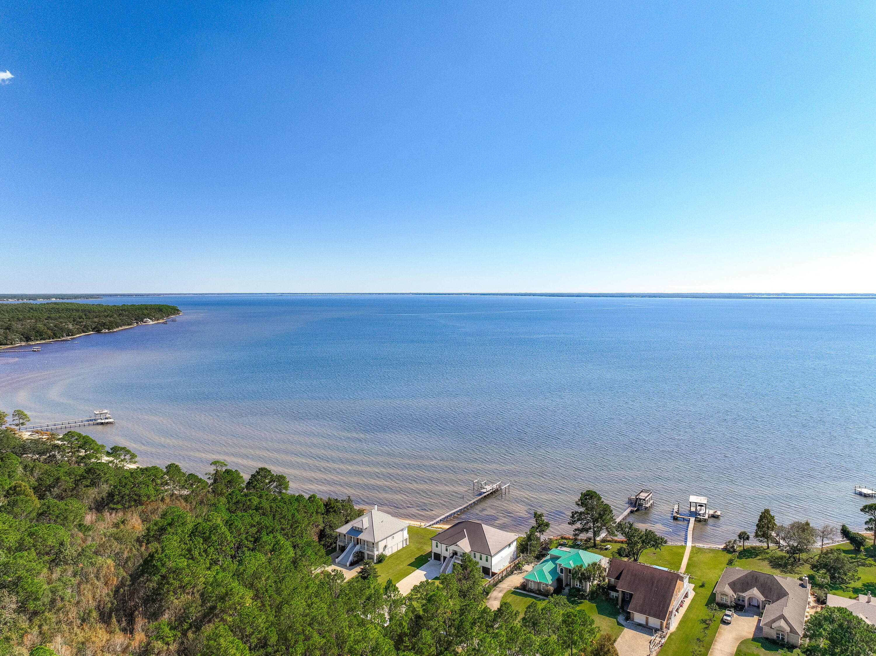 68 Dolphin Place Freeport, FL 32439 - Photo 8 of 118 a view of a street