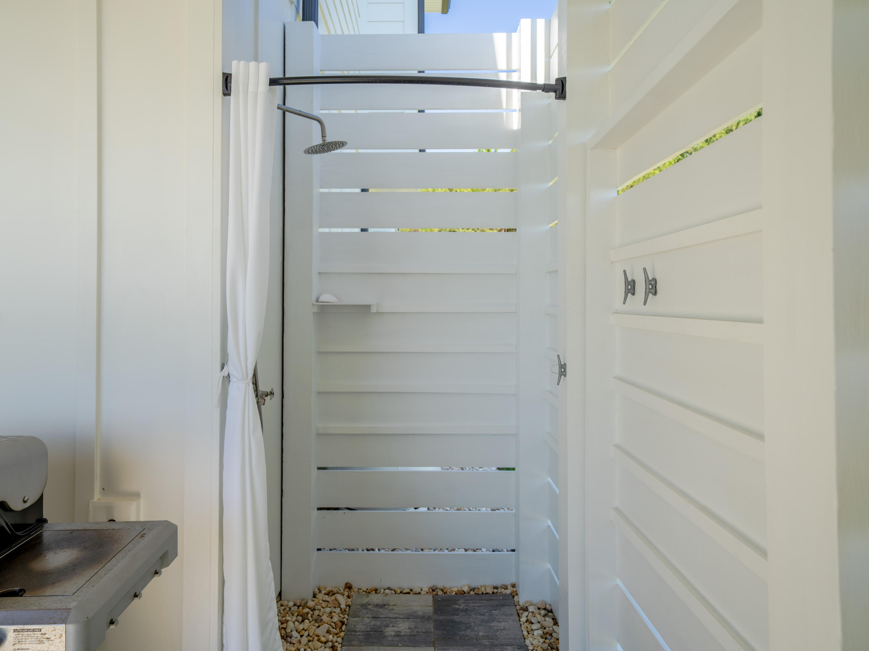 68 Dolphin Place Freeport, FL 32439 - Photo 92 of 118 Outdoor Shower