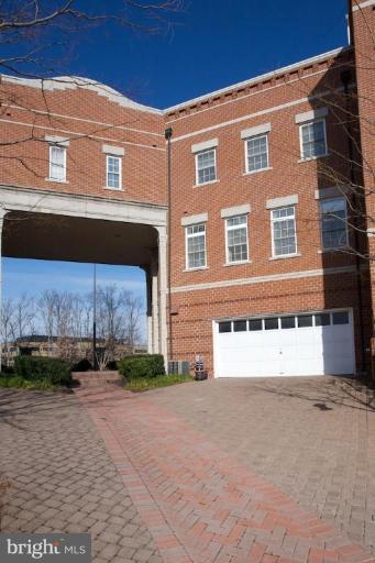 12168 Chancery Station Circle Reston, VA 20190 - Photo 6 of 23 Exterior #2