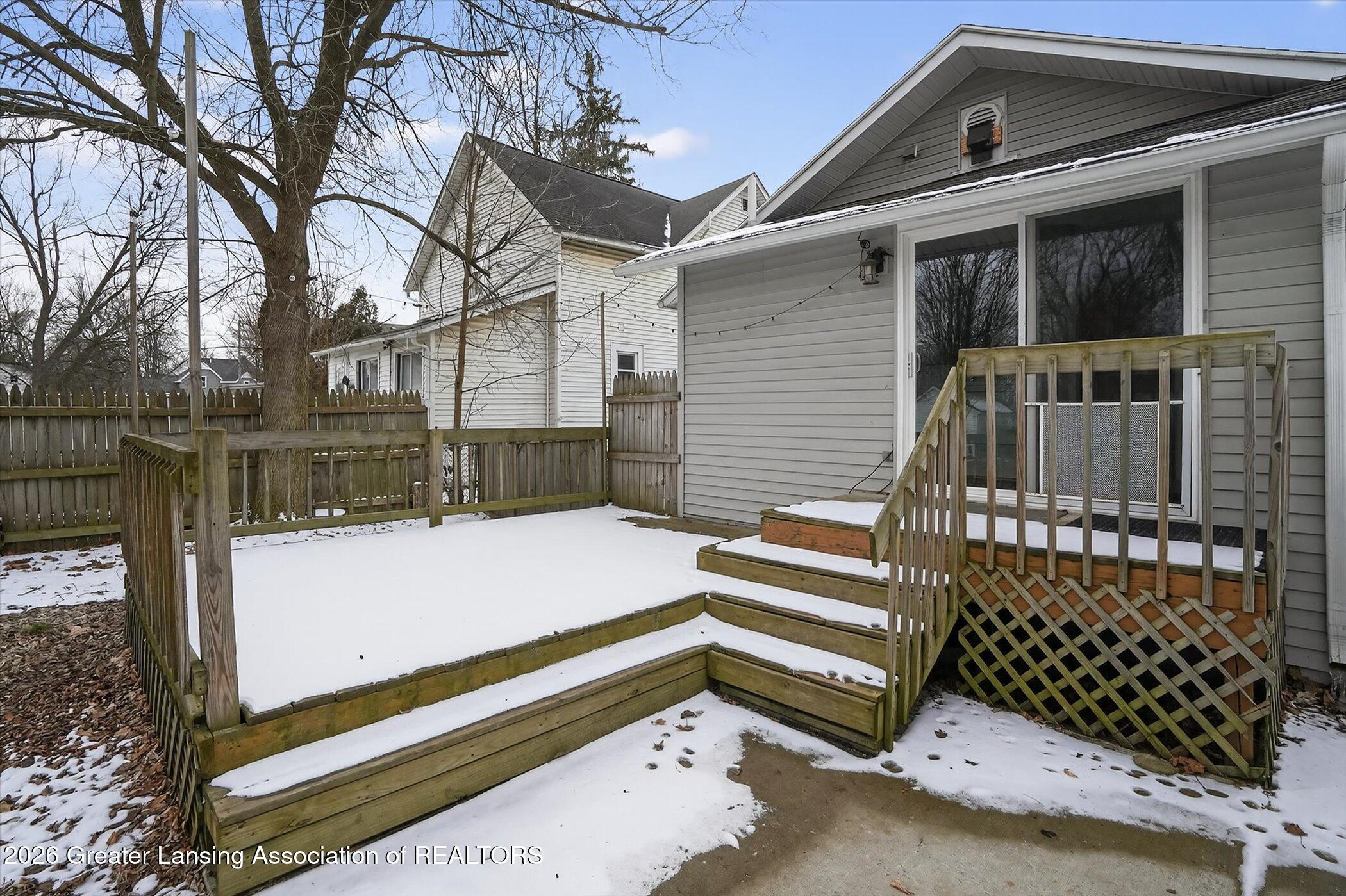 715 South Cochran Road Charlotte, MI 48813 - Photo 33 of 39 34-715 S Cochran Rd Charlotte-Windowstil