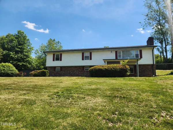 $294,900 | 321 Valley Drive, Bristol, VA 24201