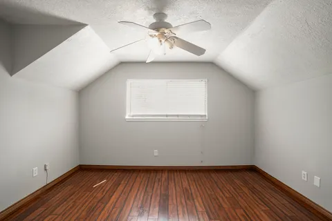 $284,999 | 5918 Par 4 Drive, Houston, TX 77088