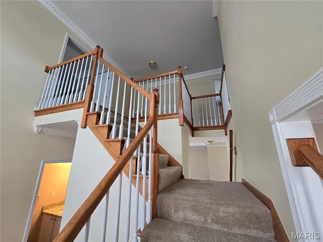 $873,900 | 1102 Nooning Tree Drive, Chesterfield, MO 63017