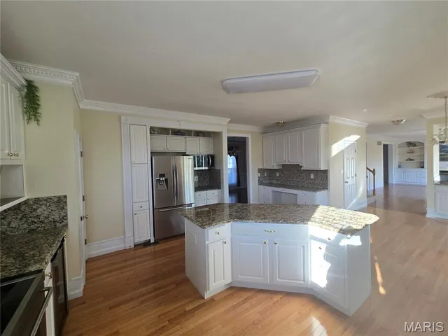 $873,900 | 1102 Nooning Tree Drive, Chesterfield, MO 63017