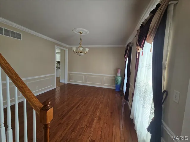 $873,900 | 1102 Nooning Tree Drive, Chesterfield, MO 63017