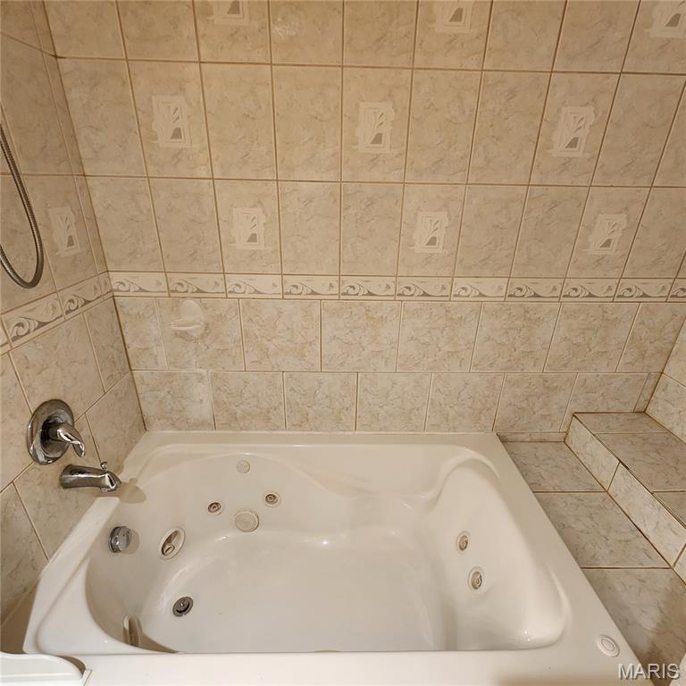 1102 Nooning Tree Drive Chesterfield, MO 63017 - Photo 39 of 54