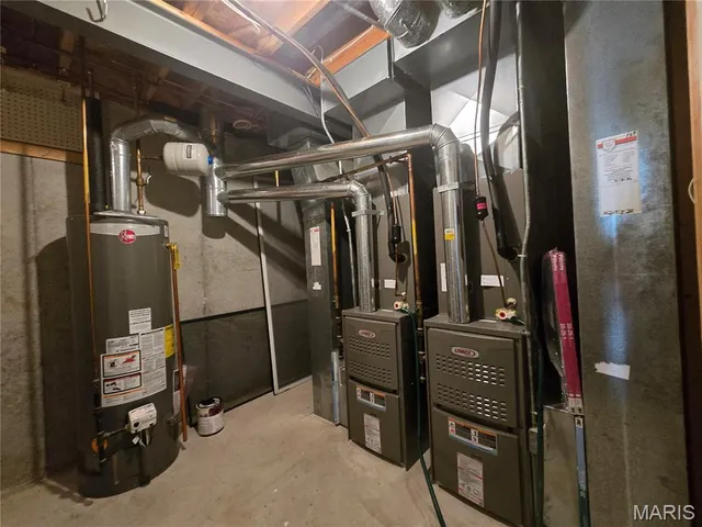 $873,900 | 1102 Nooning Tree Drive, Chesterfield, MO 63017