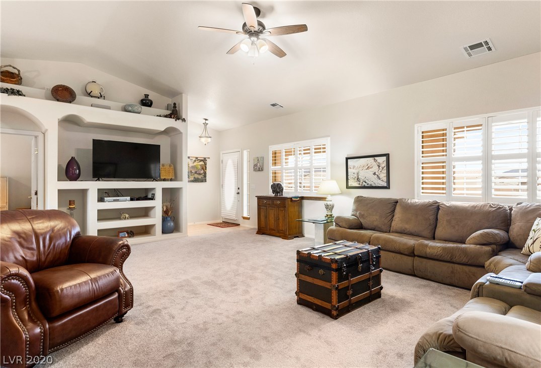 3041 South Rodeo Avenue Pahrump, NV 89048 - Photo 6 of 26 Gallery Image 6