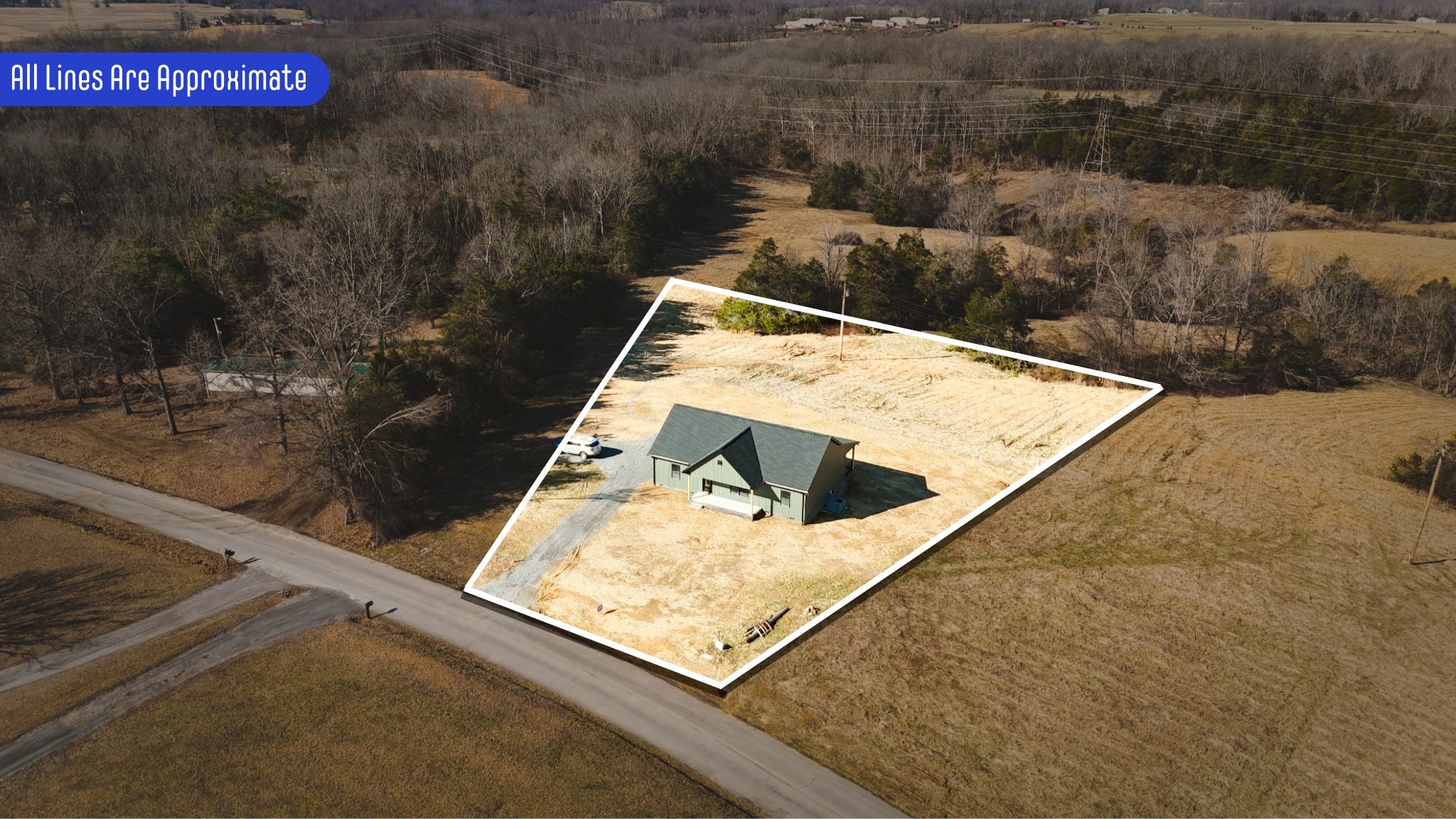 517 Pleasant Hill Road Lafayette, TN 37083 - Photo 2 of 39 a view of a back yard of the house