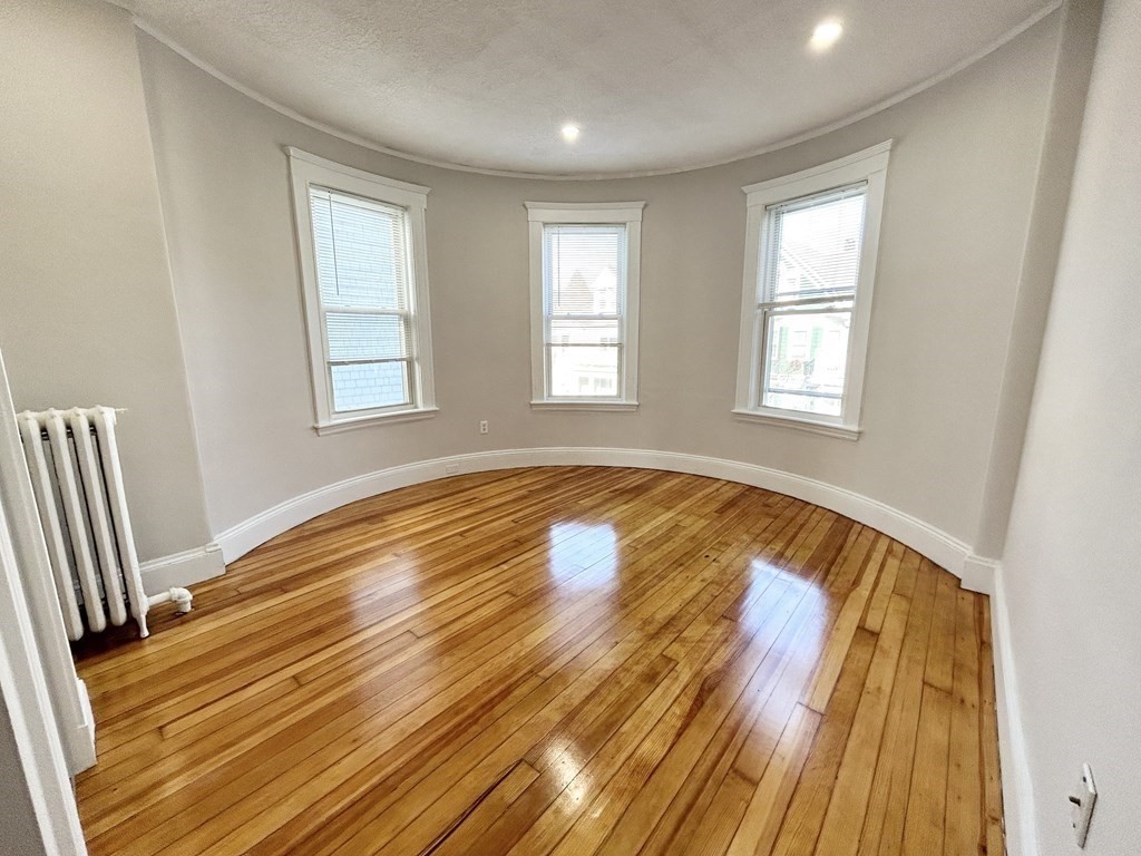 24 Willis Street, Unit 2 Boston, MA 02125 - Photo 4 of 10