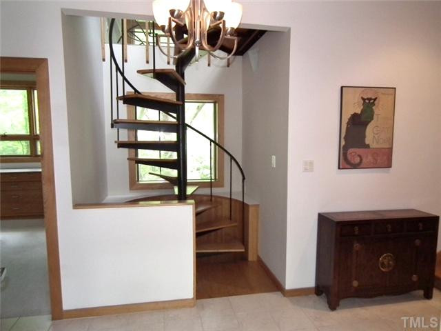 1413 Granada Drive Raleigh, NC 27612 - Photo 21 of 25 Foyer