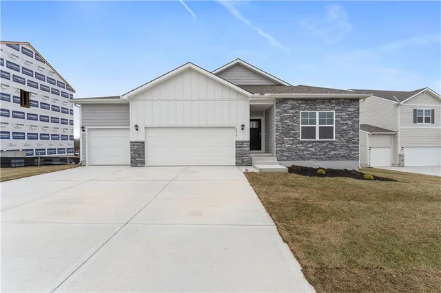 $524,990 | 17808 Houston Street, Gardner, KS 66030