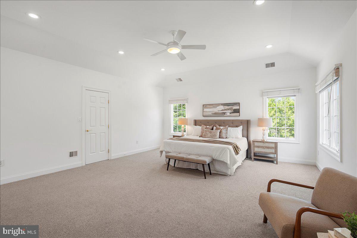 8413 Rapley Ridge Lane Potomac, MD 20854 - Photo 33 of 85