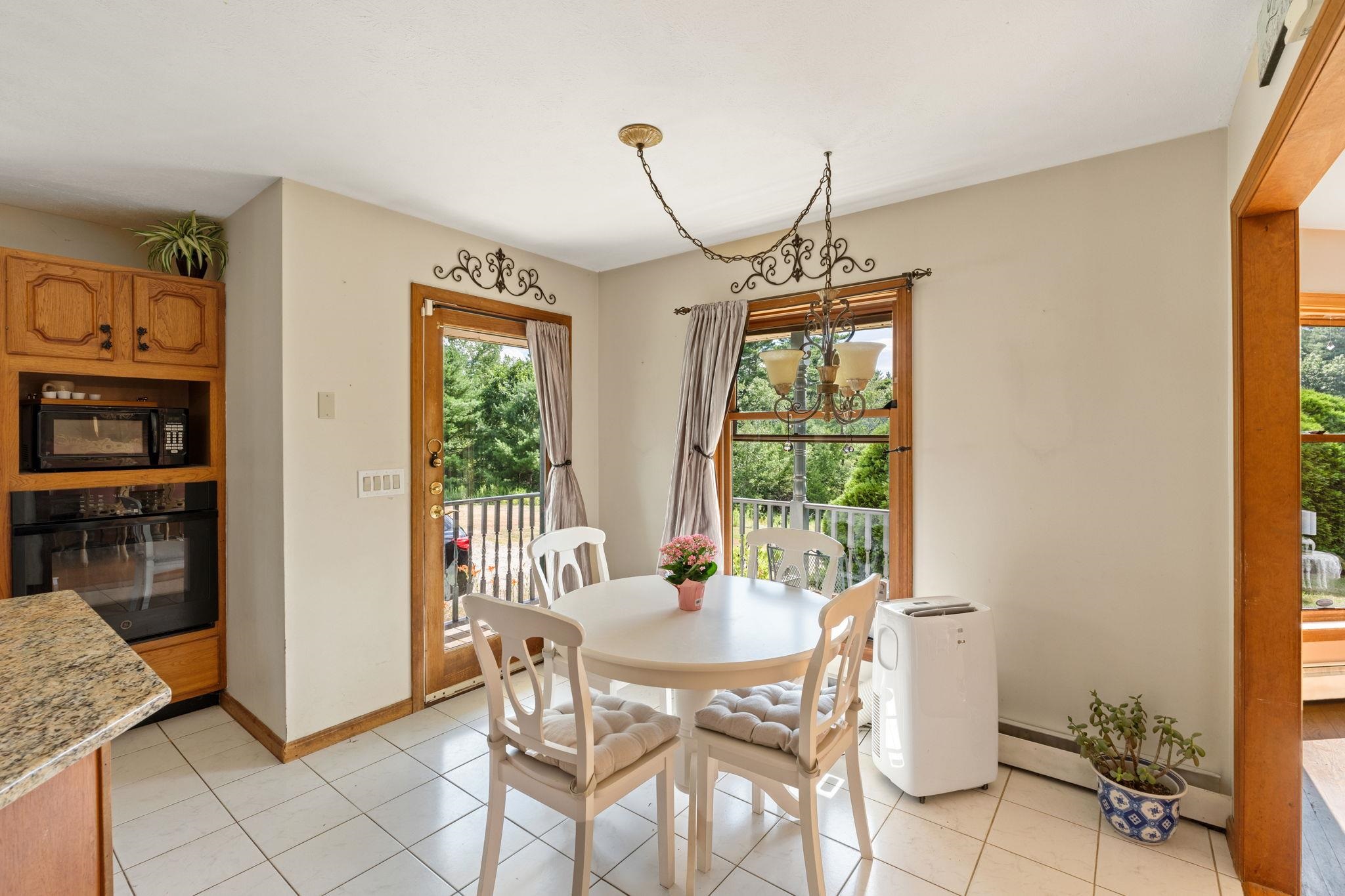 103 Renshaw Road Weare, NH 03281 - Photo 21 of 59