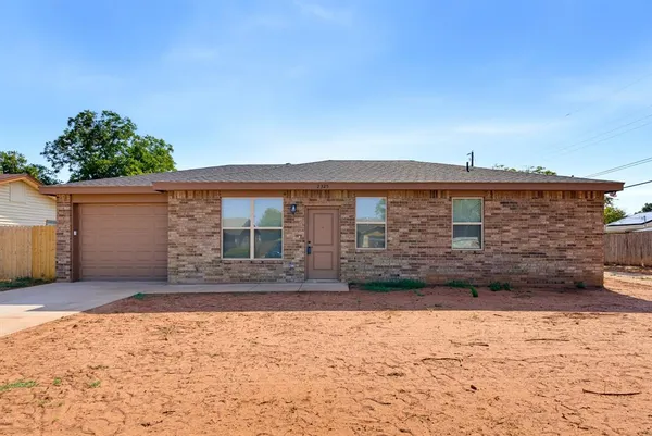 $279,900 | 2325 Meadowbrook Drive, Abilene, TX 79603