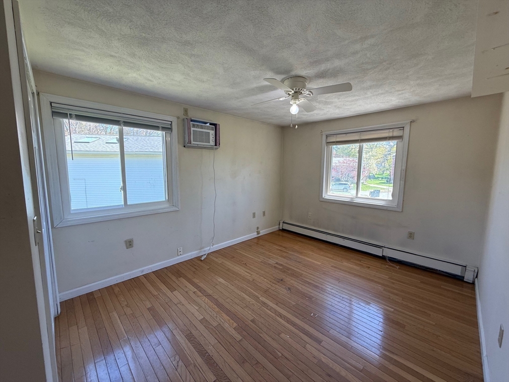 22 Leonard Road Framingham, MA 01701 - Photo 11 of 24