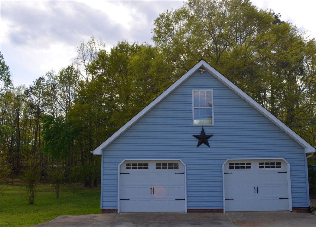 1404 Honey Creek Road Anderson, SC 29621 - Photo 10 of 33