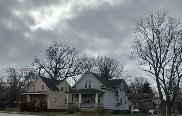 $104,900 | 316 West 138th Street, Riverdale, IL 60827