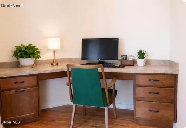 $525,000 | 15 Rosemore Place, Halfmoon, NY 12118