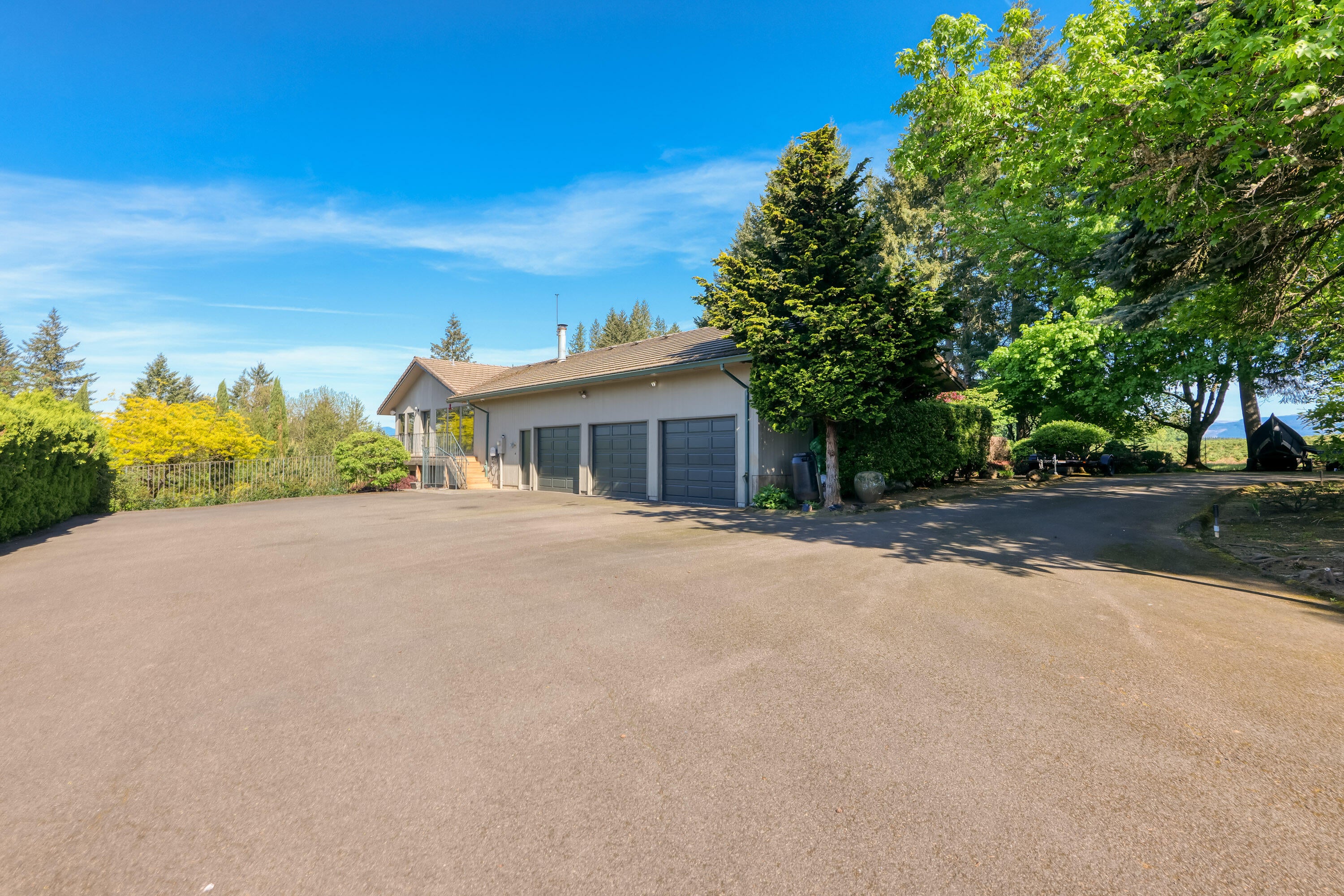 22750 South Springwater Road Estacada, OR 97023 - Photo 2 of 40 02