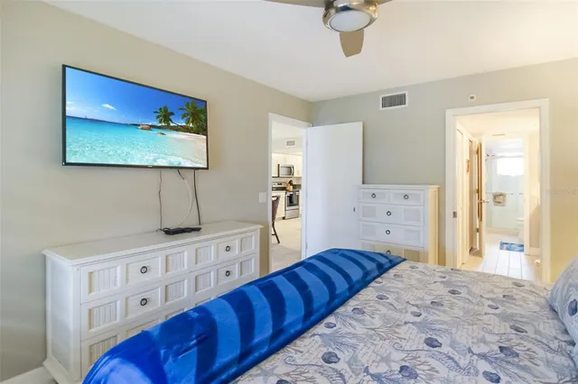 $7,600 | 1313 Siesta Bayside Drive, Unit 1313D, Sarasota, FL 34242