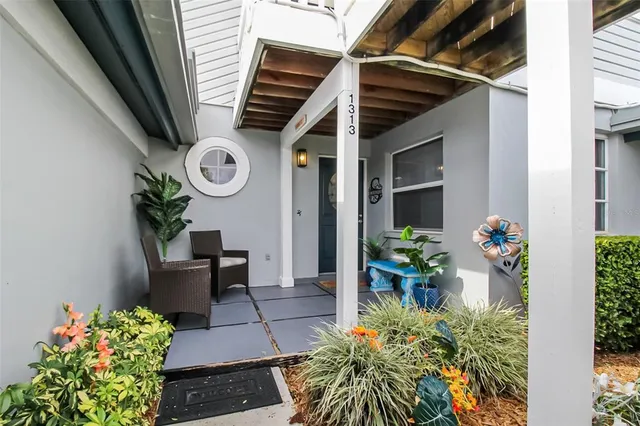 $7,600 | 1313 Siesta Bayside Drive, Unit 1313D, Sarasota, FL 34242