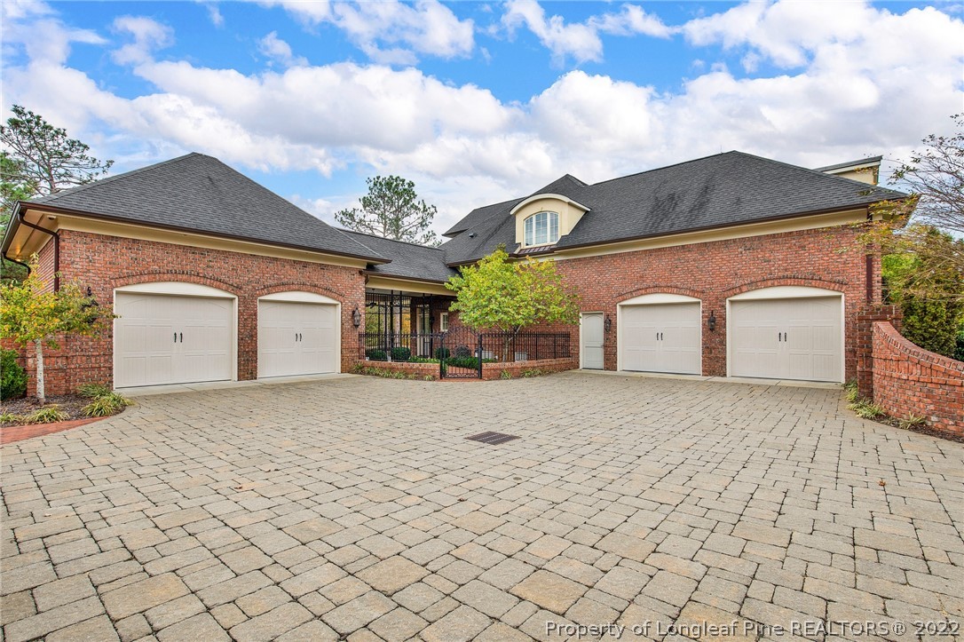 6777 Surrey Road Fayetteville, NC 28306 - Photo 3 of 50 Gallery Image 3