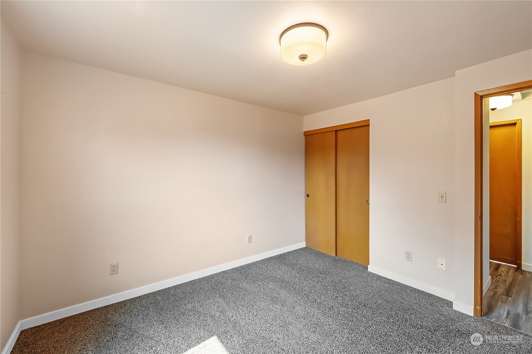 1709 24th Court Anacortes, WA 98221 - Photo 20 of 33 a view of room with window