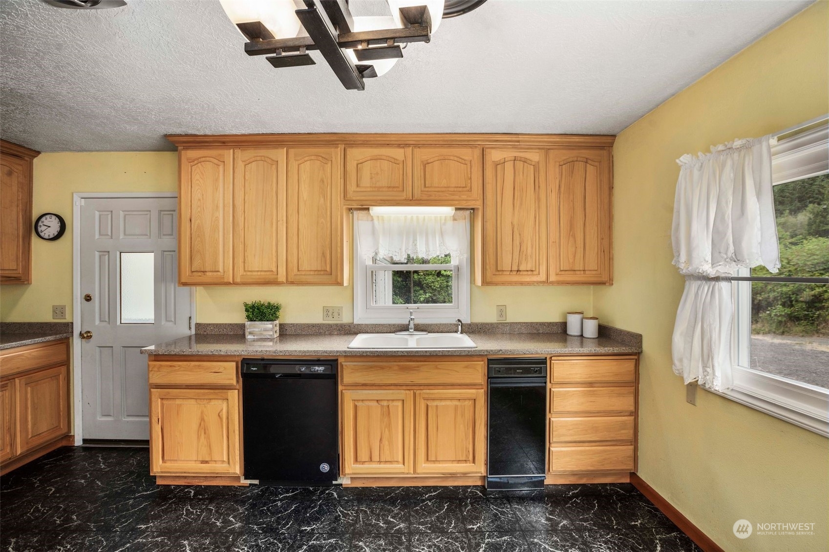 119 Lone Oak Road Longview, WA 98632 - Photo 8 of 35 Gallery Image 8