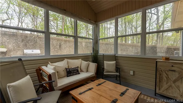 $549,000 | 1706 Grand View Drive, Sunrise Beach, MO 65079