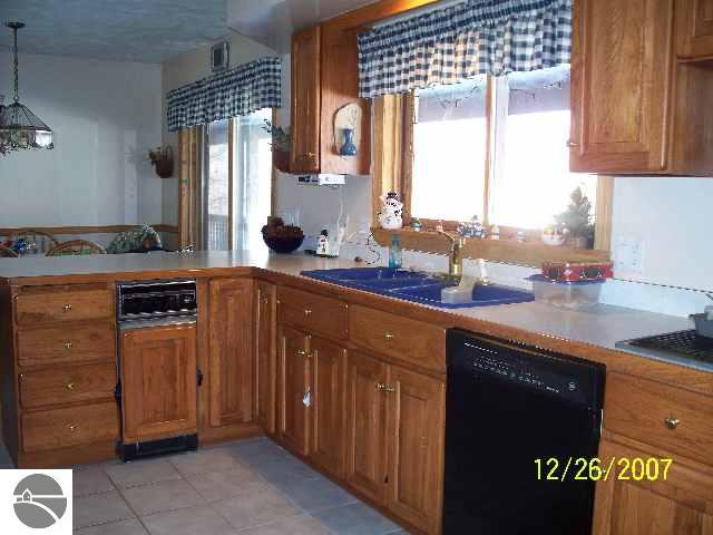 4258 West 4 Road Buckley, MI 49620 - Photo 4 of 6 1687501-3.JPG