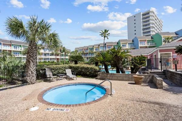 $1,499 | 7820 Seawall Boulevard, Unit 109, Galveston, TX 77551