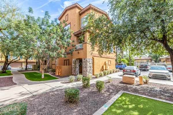 $295,000 | 1920 East Bell Road, Unit 1132, Phoenix, AZ 85022