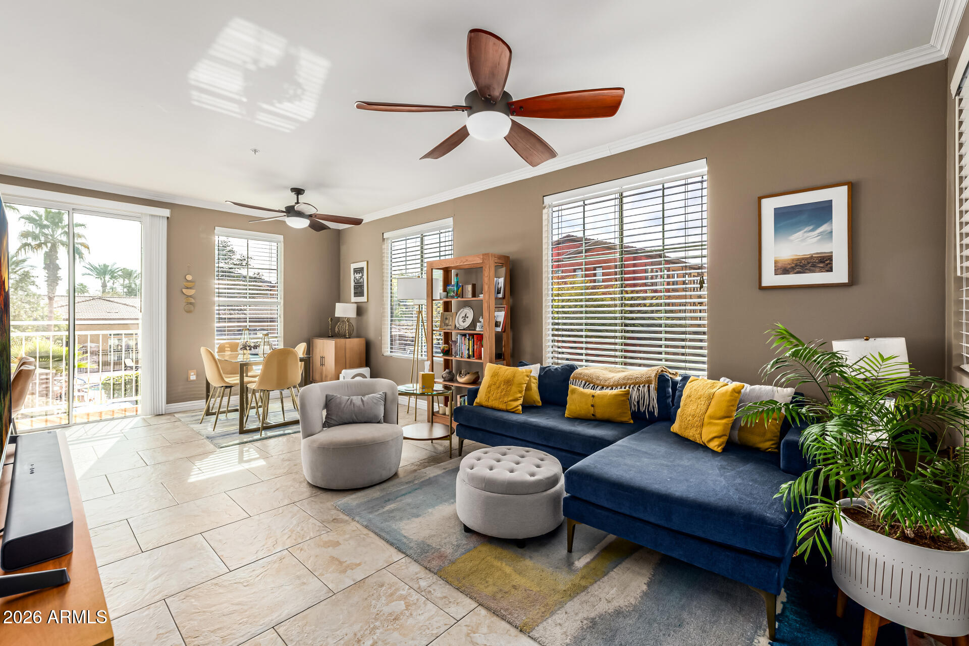 1920 East Bell Road, Unit 1132 Phoenix, AZ 85022 - Photo 11 of 31 Great Room