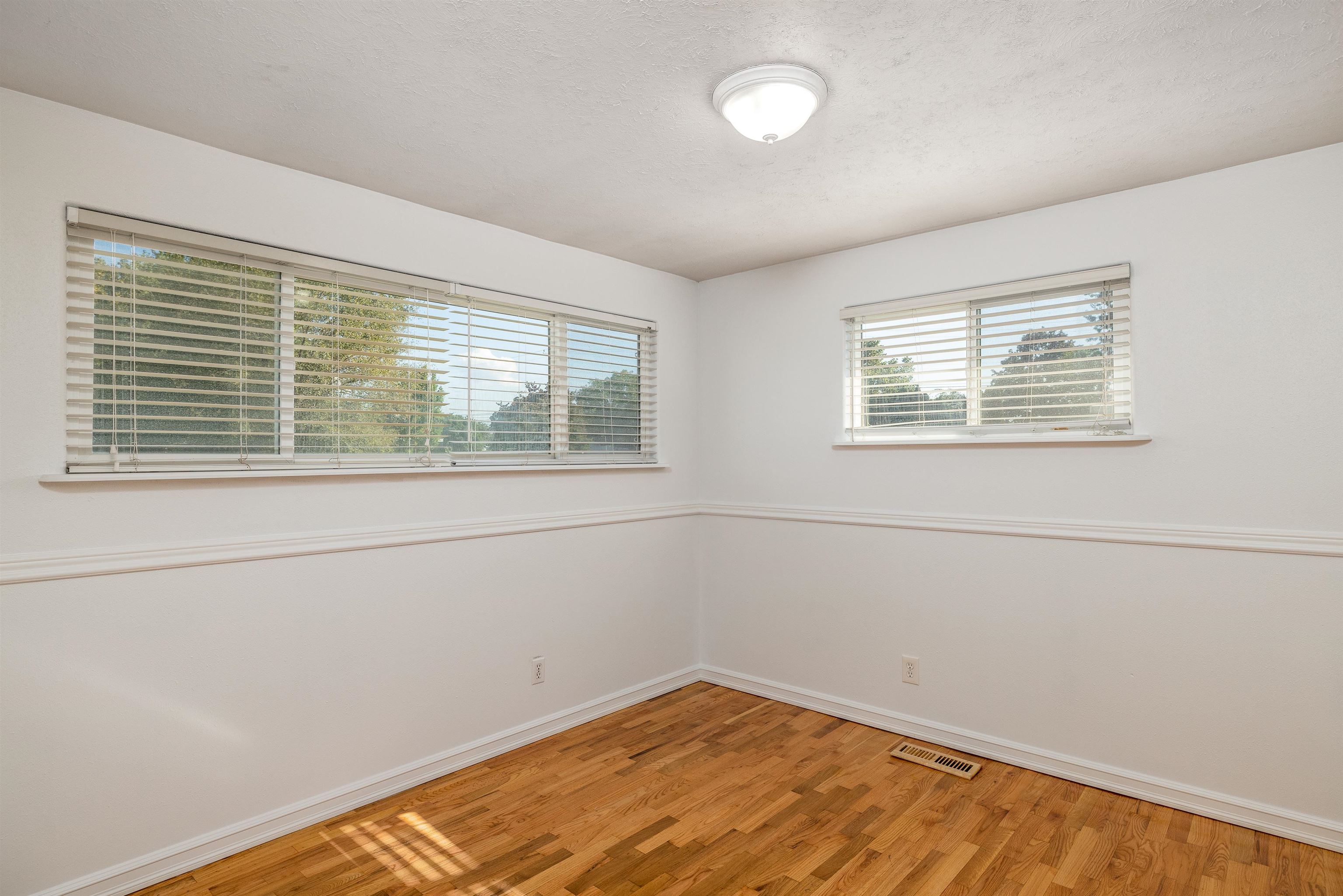2011 North Center Road Spokane Valley, WA 99212 - Photo 13 of 24 Gallery Image 13