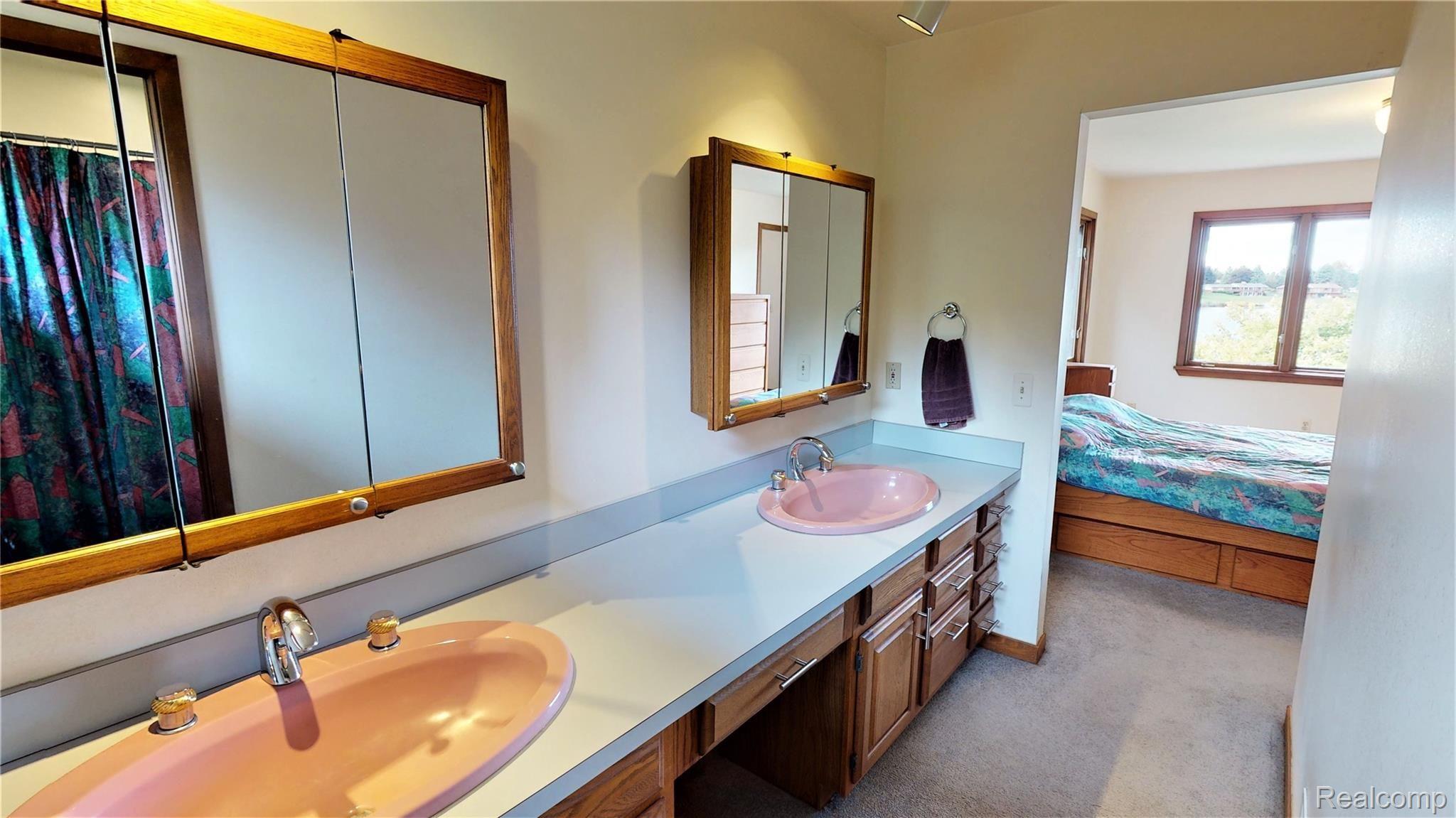 757 North Maxfield Road Brighton, MI 48114 - Photo 15 of 47 MASTER SUITE 757-Maxfield-09302020_074356e.jpg