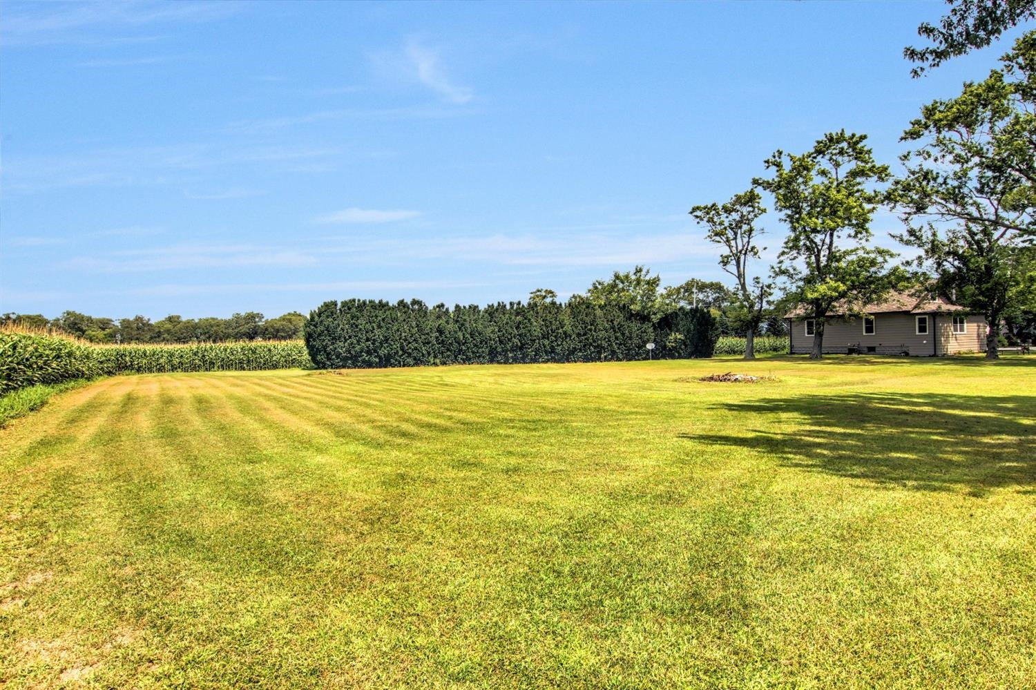 10040 North 1000th Street West Demotte, IN 46310 - Photo 2 of 5 1500x999