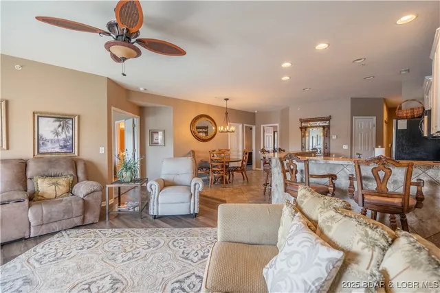 $324,000 | 426 Cedar Heights Drive, Unit 3D, Camdenton, MO 65020