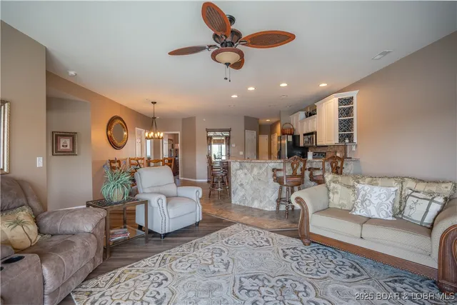 $324,000 | 426 Cedar Heights Drive, Unit 3D, Camdenton, MO 65020